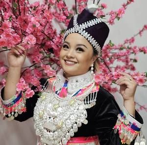 Meet your Posher, Mai